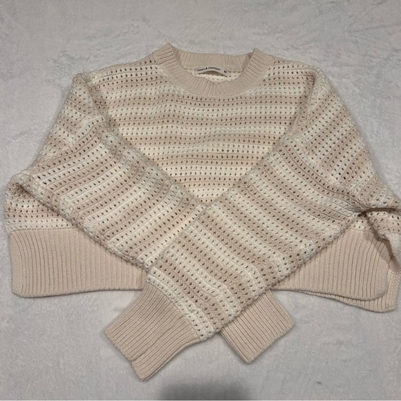 Moon & Madison‎ off-white/cream open knit cropped sweater Size Medium - Picture 2 of 9